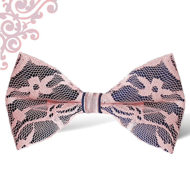 Krajkový motýlik tmavomodrý o staroružovou krajkou s vreckovkou