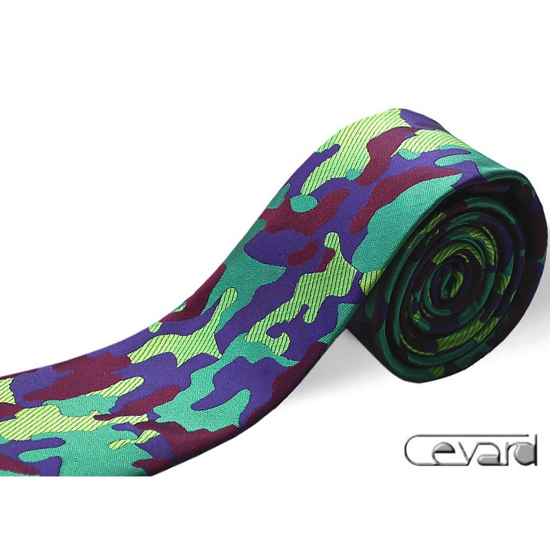 maskáčová kravata zelená 