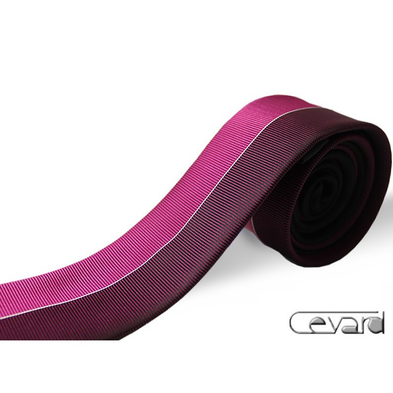 kravata baklažánová