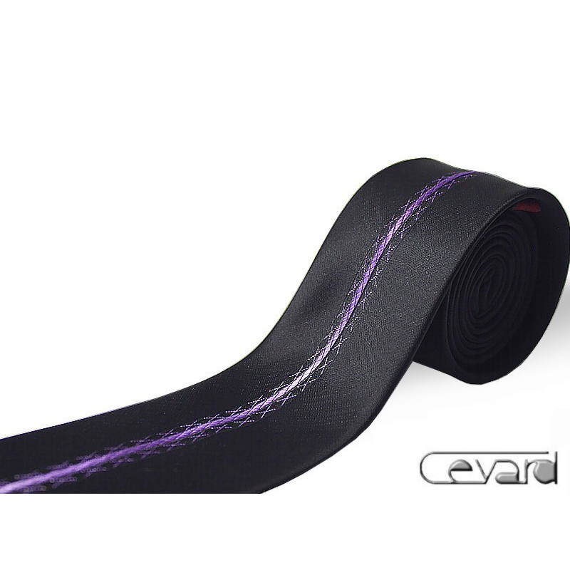extravagantná kravata slim tmavofialová