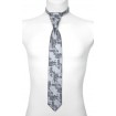 Francúzska kravata striebornosivá s čiernym a grafitovým kašmírovým vzorom