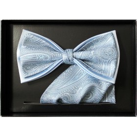 svetlomodrý motýlik paisley