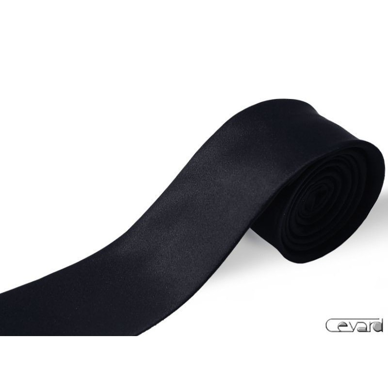 Čierna kravata slim matná