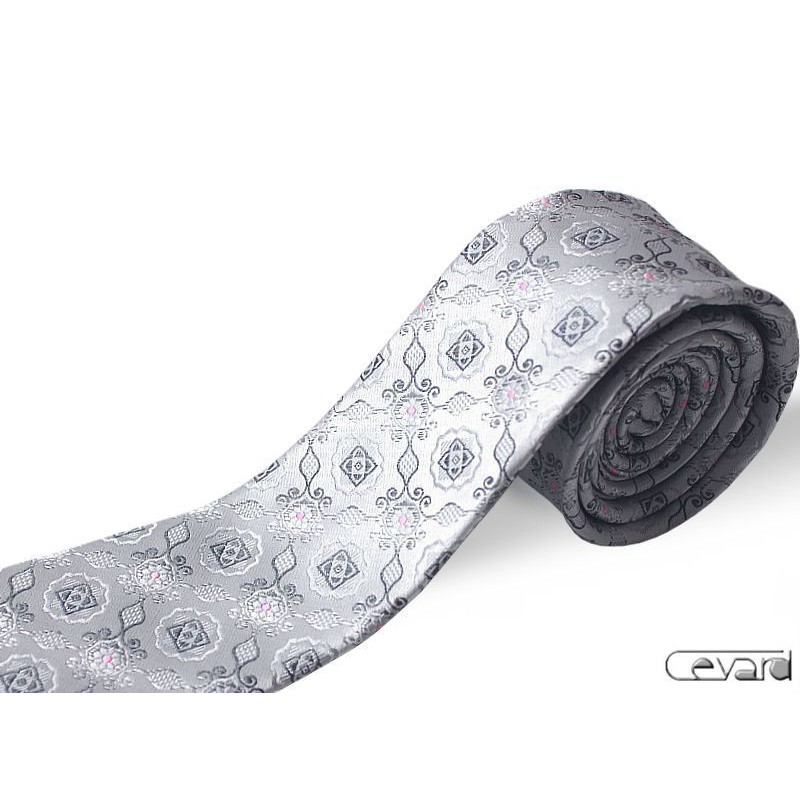 striebornosivá kravata