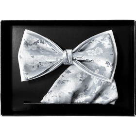 Strieborno-sivý motýlik kvetovaný