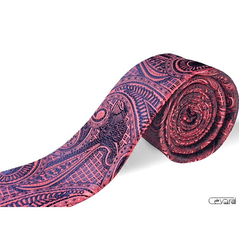 Korálová kravata paisley na tmavomodrom podklade