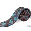 Tyrkysová kravata s kvetovým vzorom na tmavohnedom podklade
