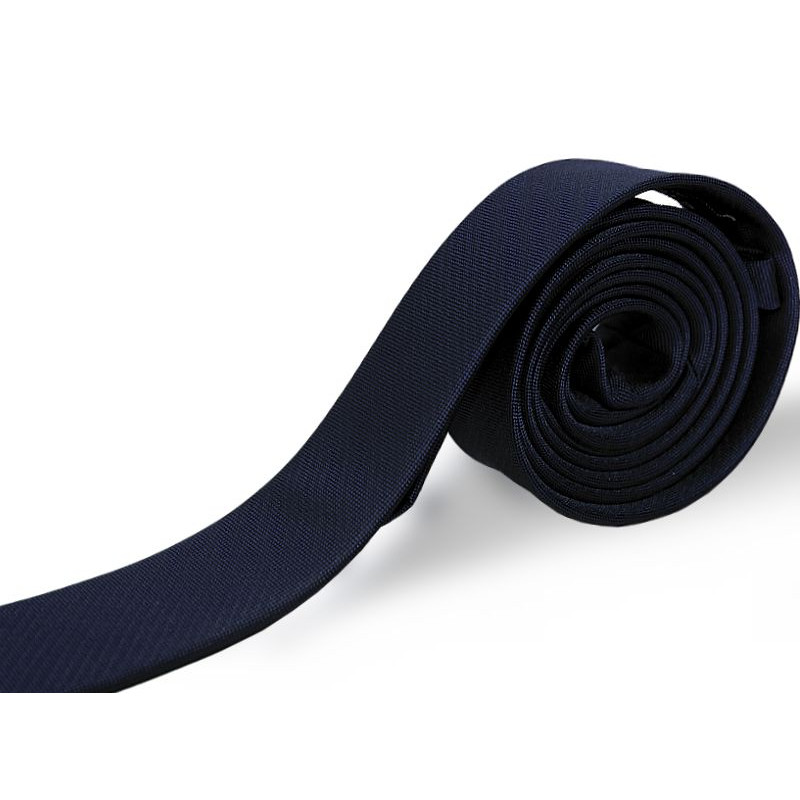 Tmavomodrá kravata ultra slim