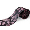 Ružová kravata kvetovaná na čiernom podklade