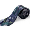 Tmavomodrá kravata so zeleným a bielym kvetovým vzorom