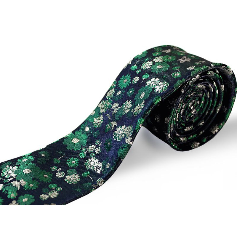 Kvetovaná kravata so zeleným a zlatým kvetovým vzorom slim