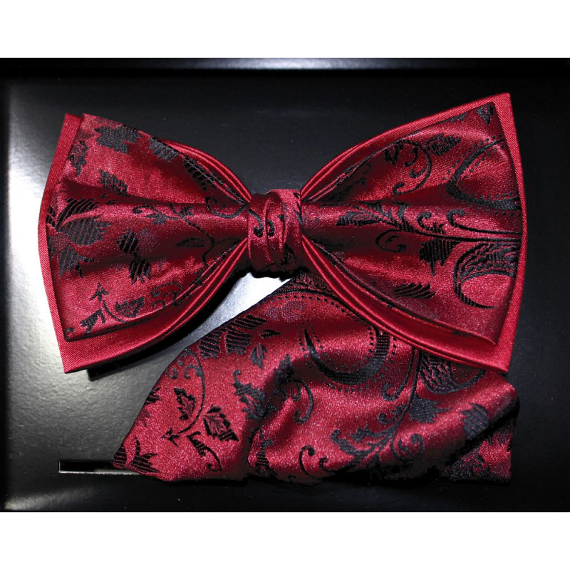 Vínovobordový motýlik s čiernym rastlinným motívom s vreckovkou