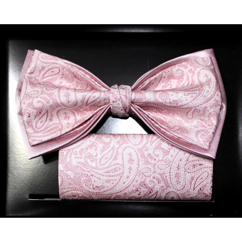 Ružový motýlik paisley na podklade púdrová ružová s vreckovkou