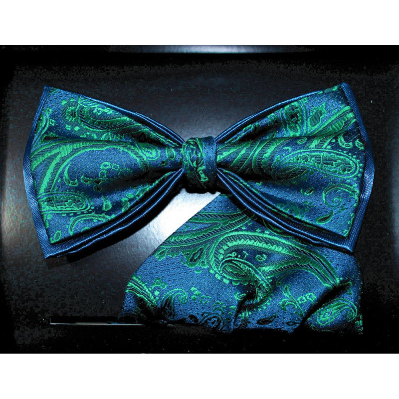 Zelený motýlik paisley na modrom podklade s vreckovkou